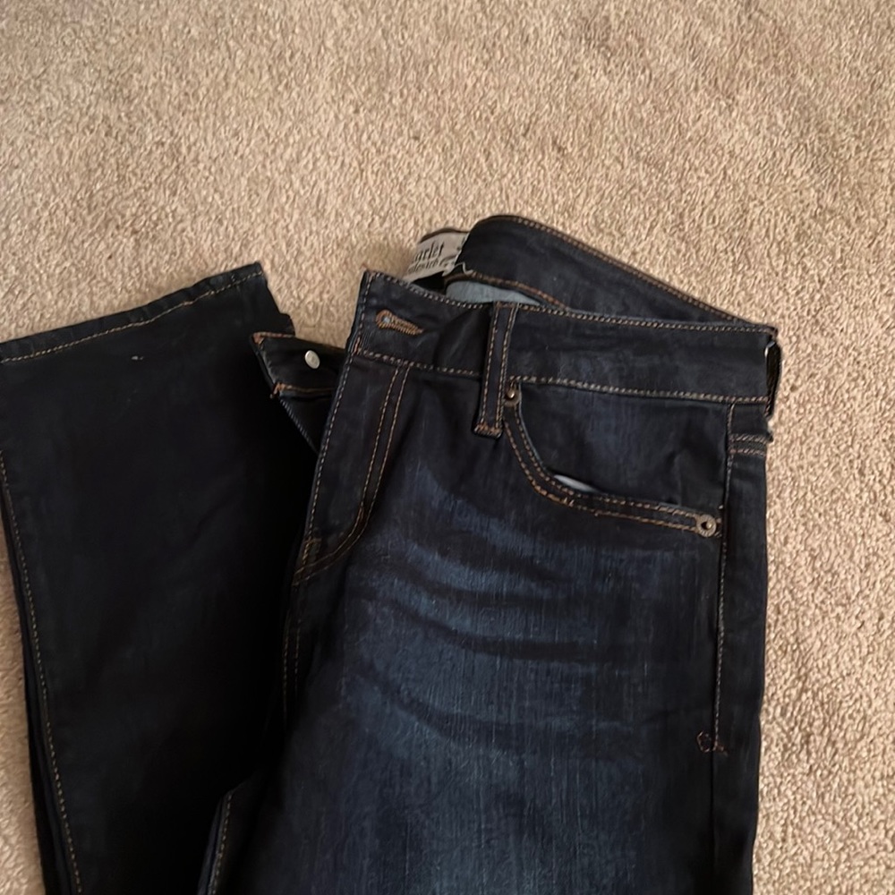 New without tags size 30. Scarlet Boulevard.